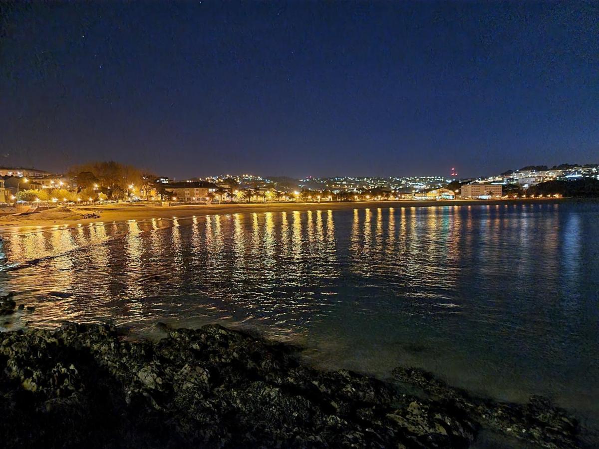 ア・コルーニャPrecioso Atico Frente A La Playa De Santa Cristinaアパートメント エクステリア 写真